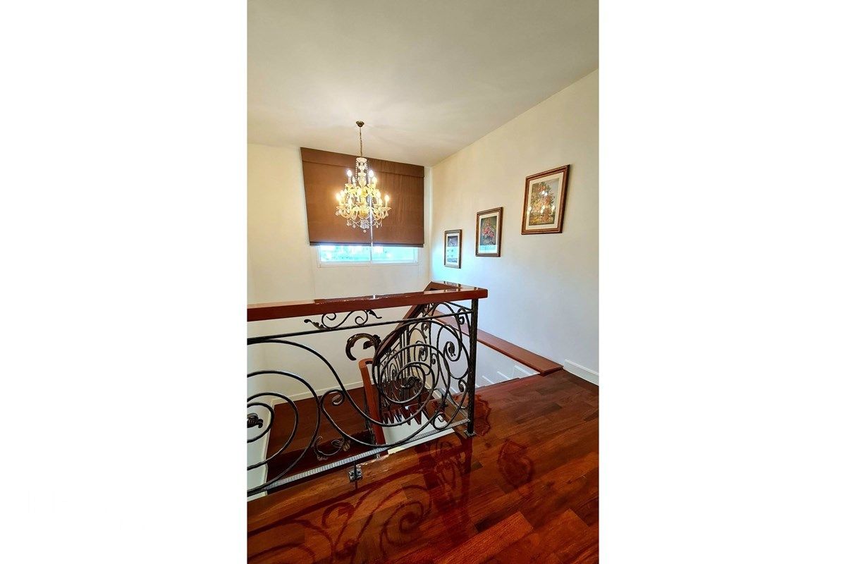 Luxury 4BR 5BA Duplex Penthouse with Private Terrace in Prime Location - 800sqm for 300K 13