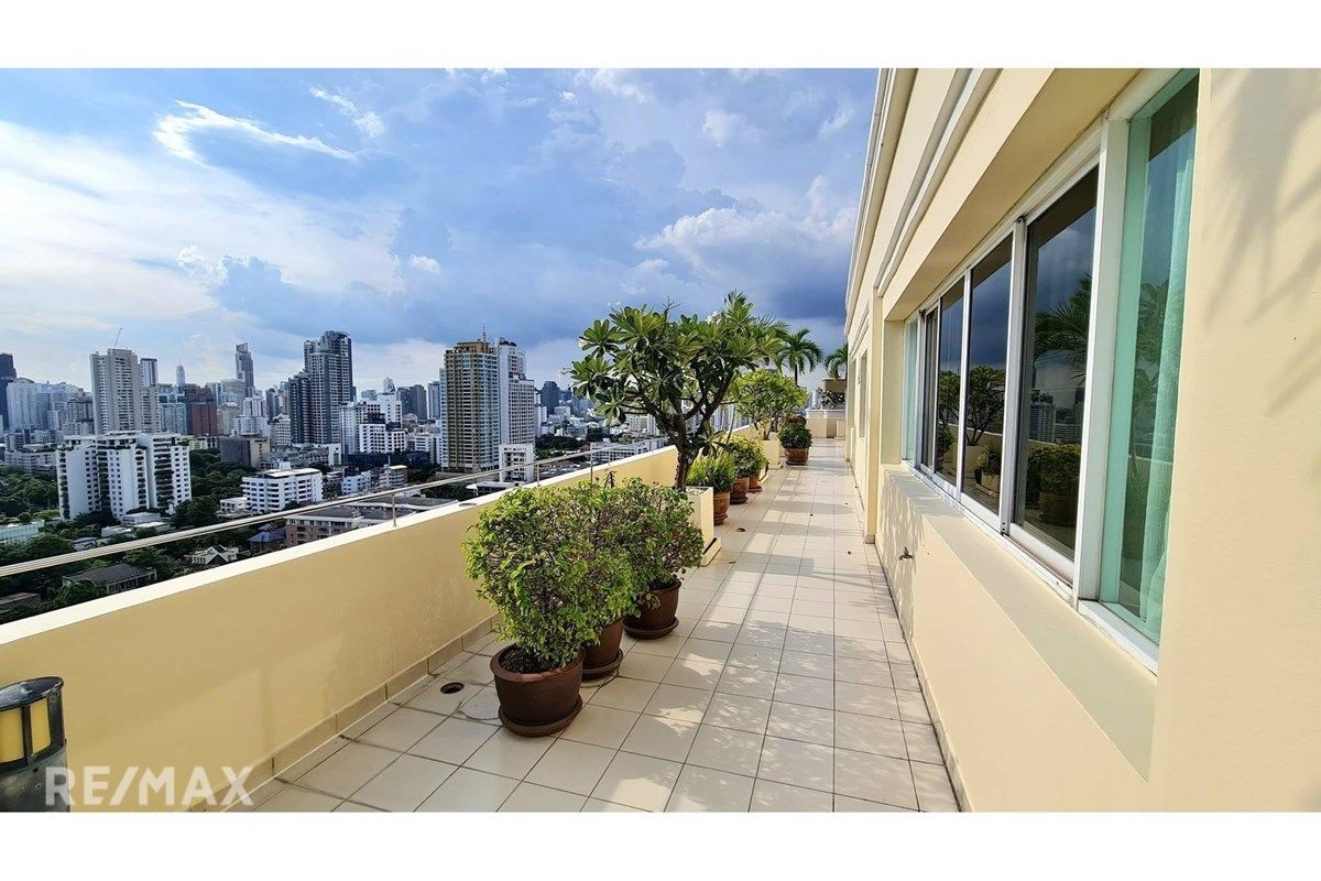 Luxury 4BR 5BA Duplex Penthouse with Private Terrace in Prime Location - 800sqm for 300K 23