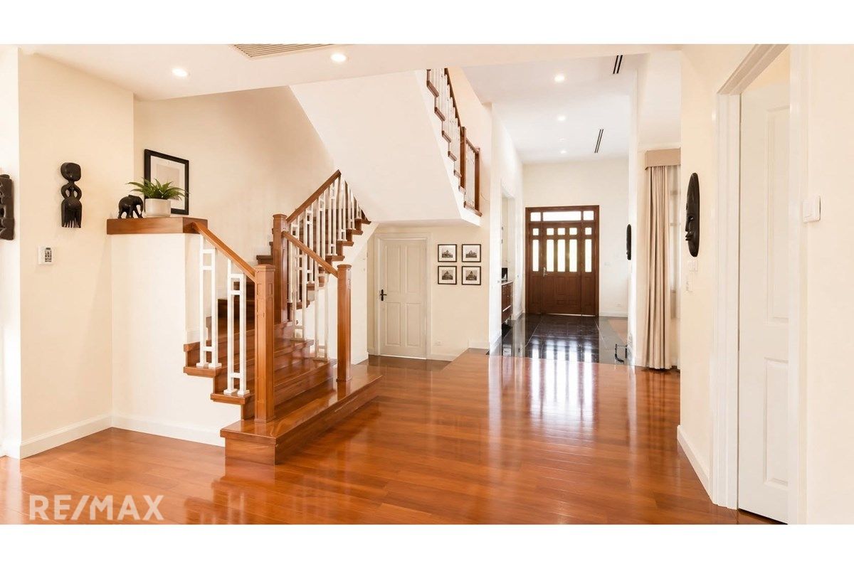 Spacious 4BR Detached Home with 5BA and Maid Room for Rent in Phra Khanong - 400sqm 2