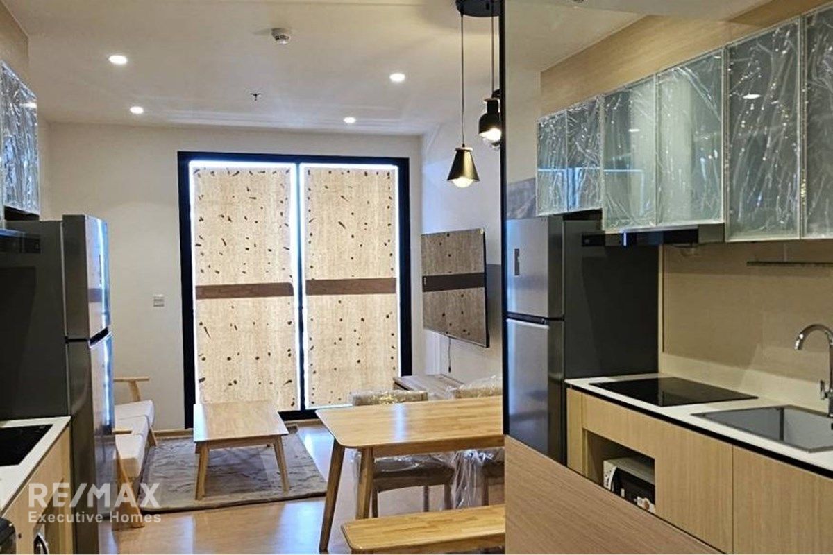 Rent 55K | Modern 2BR 2BA Condo at Maru Ekkamai 2, 24th Fl | 9 Mins Walk to BTS Ekkamai 3