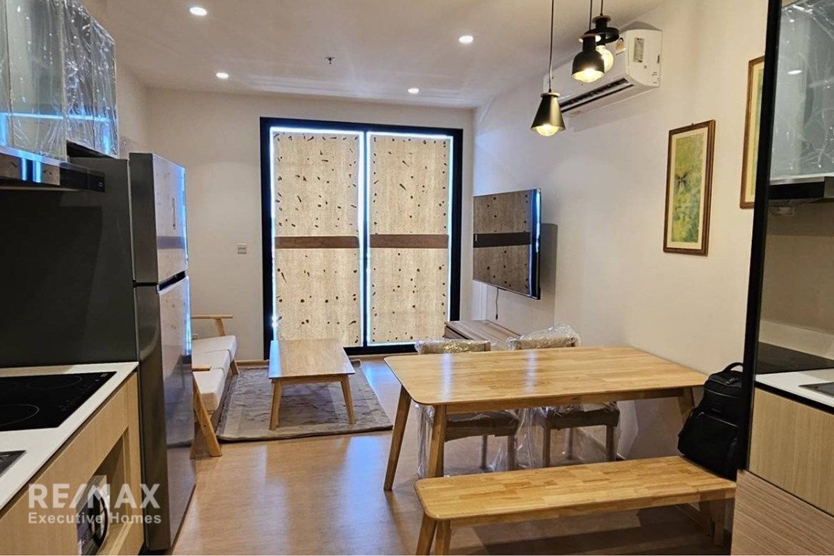Rent 55K | Modern 2BR 2BA Condo at Maru Ekkamai 2, 24th Fl | 9 Mins Walk to BTS Ekkamai 4