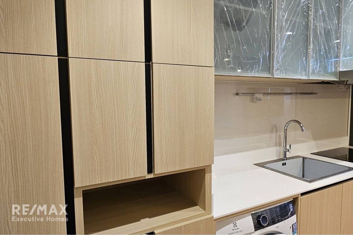 Rent 55K | Modern 2BR 2BA Condo at Maru Ekkamai 2, 24th Fl | 9 Mins Walk to BTS Ekkamai 5