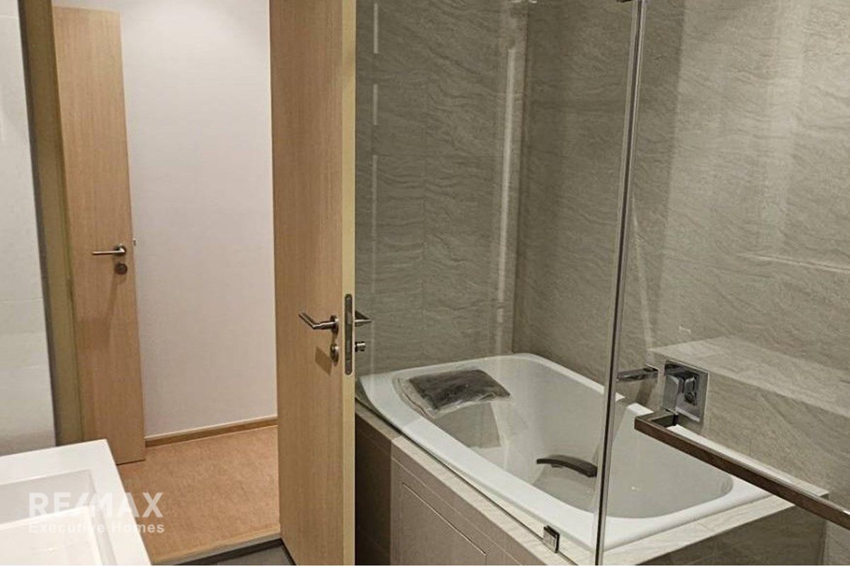 Rent 55K | Modern 2BR 2BA Condo at Maru Ekkamai 2, 24th Fl | 9 Mins Walk to BTS Ekkamai 9