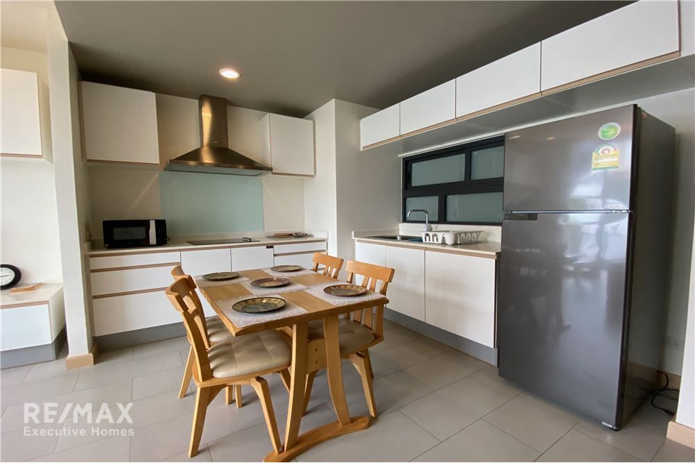 Pet-Friendly 2BR 2BA Low-Rise Condo for Rent | 80sqm | Ekkamai 5