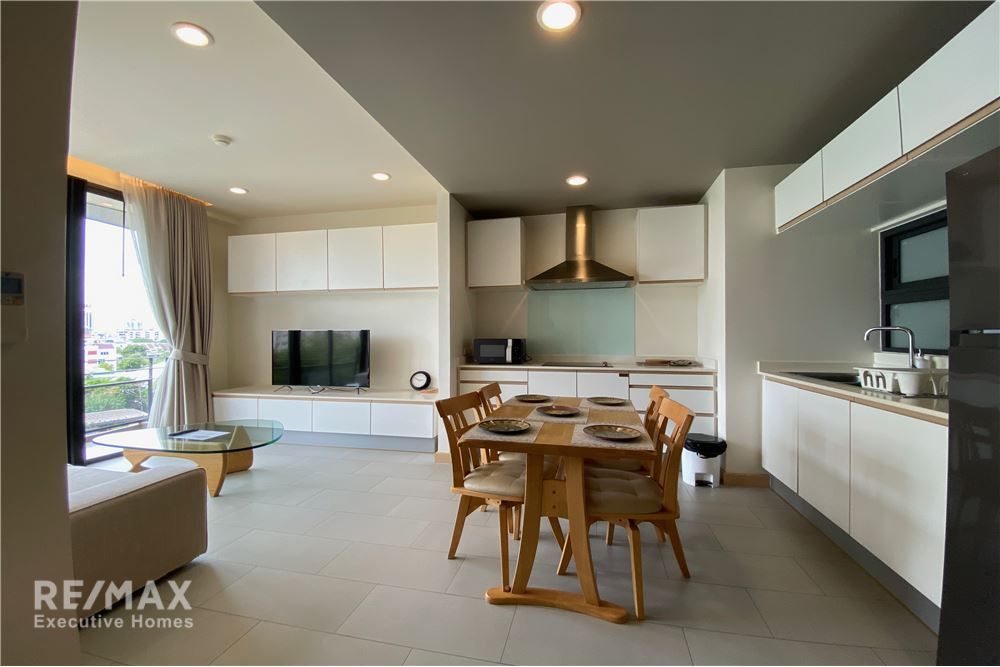Pet-Friendly 2BR 2BA Low-Rise Condo for Rent | 80sqm | Ekkamai 7