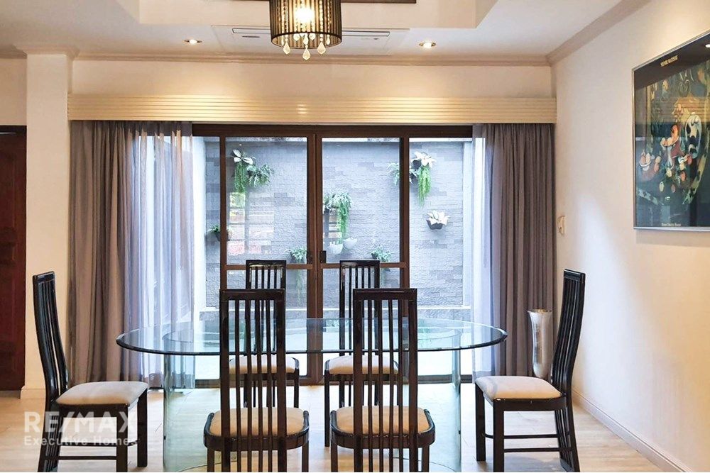 For Rent: 400sqm 4-Story Townhouse with 3BR, 5BA + Maid in Prime Sukhumvit 26 6