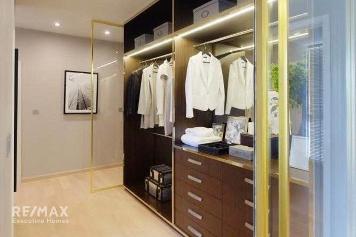Сдается элитный 4-к. дом с лифтом, 500 м², ЖК Арна Экамай 5