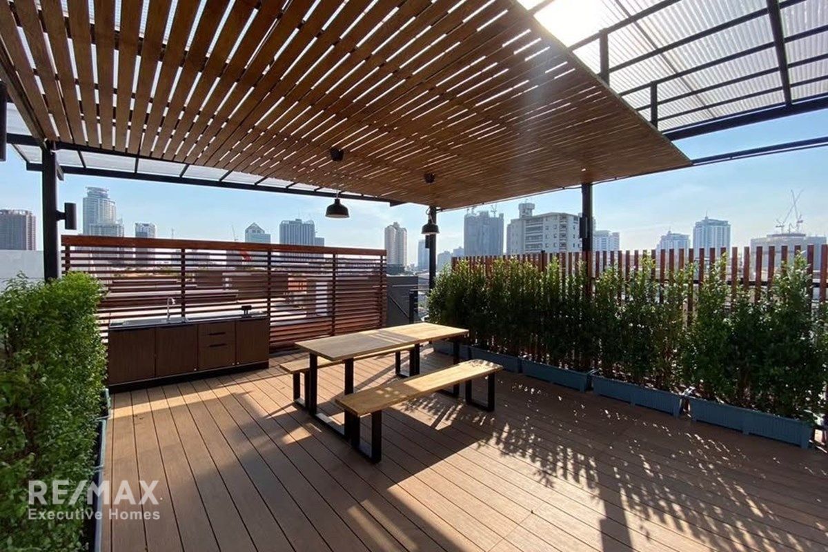 Сдается элитный 4-к. дом с лифтом, 500 м², ЖК Арна Экамай 6