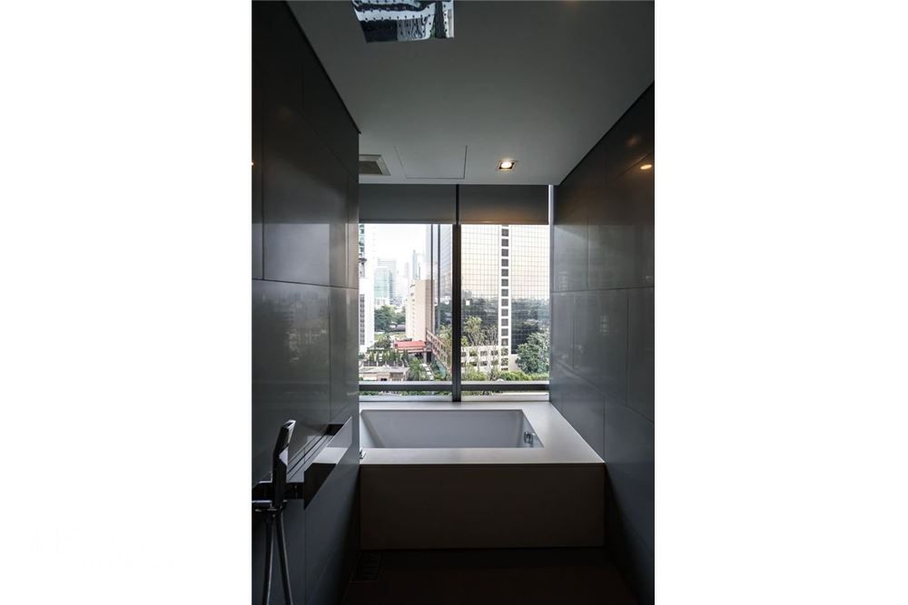 Moderne 2-Zimmer-Wohnung zur Miete im The Bangkok Sathorn – nur 2 Gehminuten zur BTS Surasak. 10