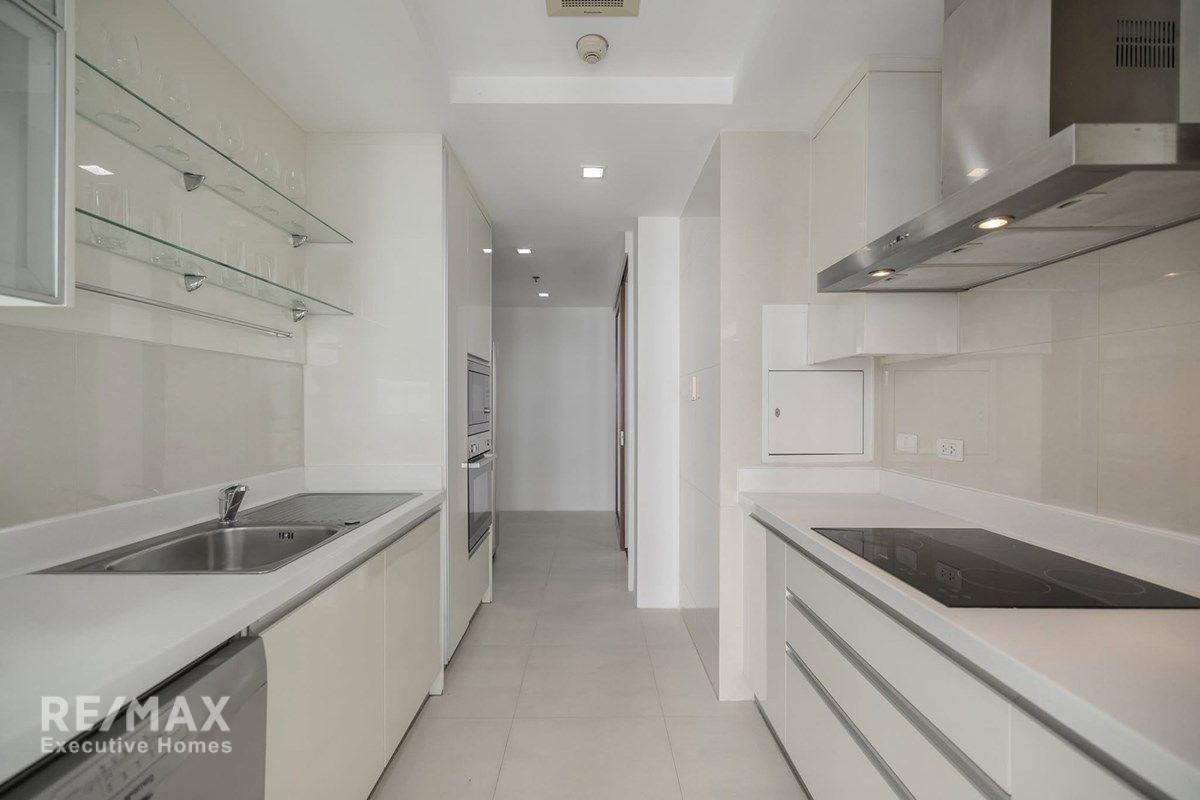 3 Schlafzimmer, 4 Bäder Service-Apartment mit Reinigungsservice zu vermieten in Sukhumvit 20 - Haustierfreundlich, 182 qm. 3