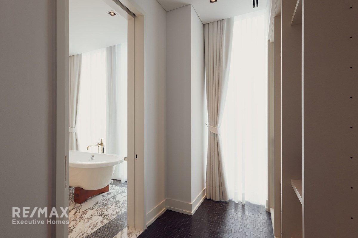 Geräumige 3-Zimmer-Eigentumswohnung mit 3 Bädern in den Ritz-Carlton Residences Silom - 6 Gehminuten zur BTS Chong Nonsi. 12