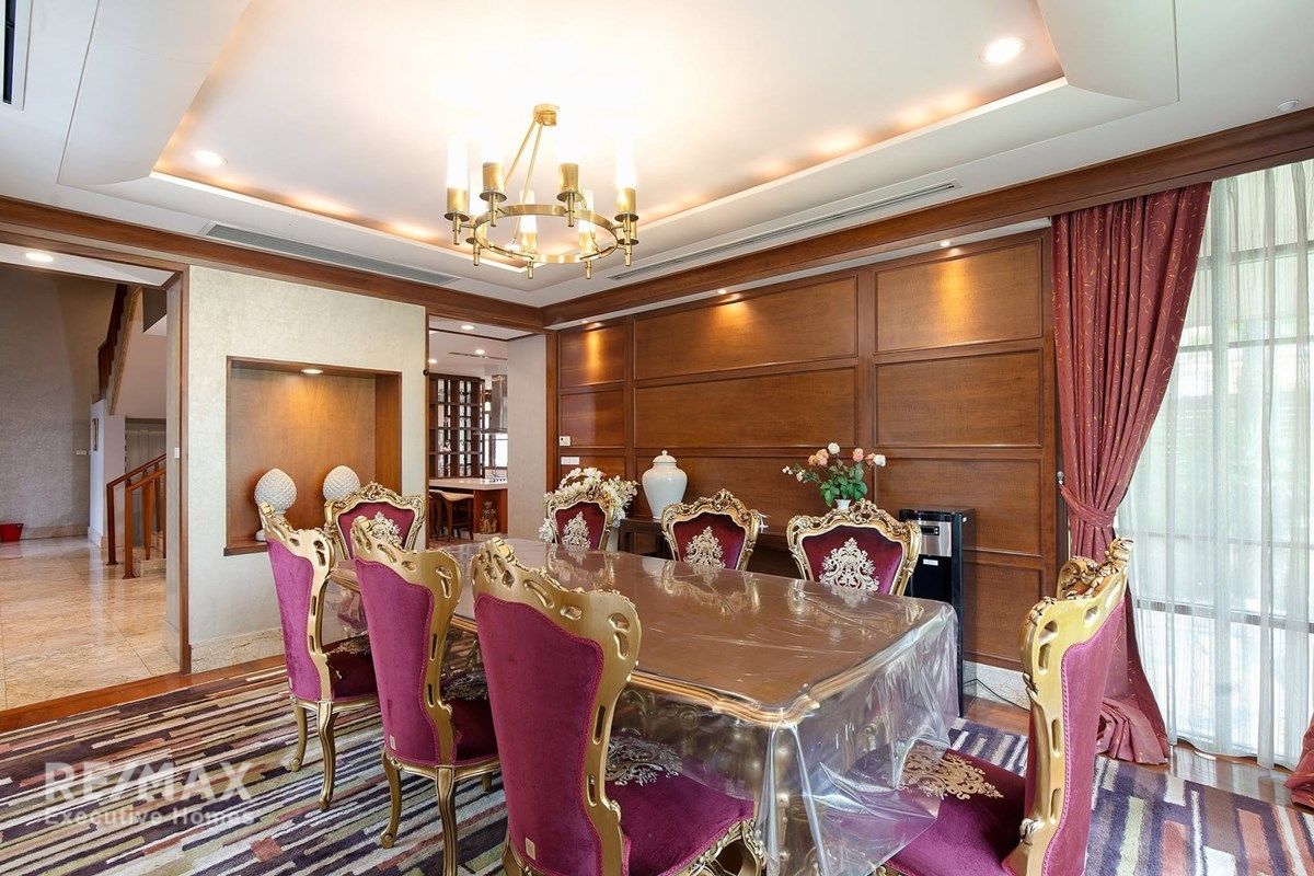 Luxurious 5 Bedroom Pool Villa for Sale at Sansiri Sukhumvit 67 - 560sqm Type A 2