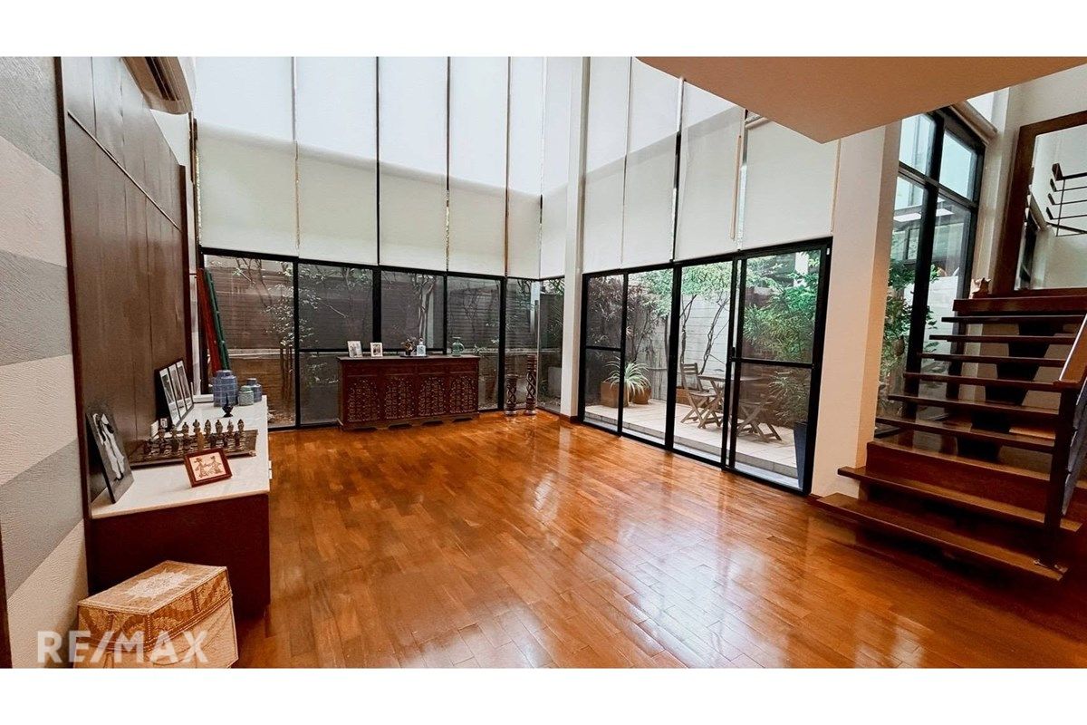 Spacious 3BR 3BA Pet-Friendly Duplex House for Rent | 220sqm | Sukhumvit 24 | 120K 3
