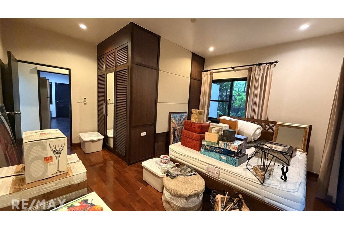 Spacious 3BR 3BA Pet-Friendly Duplex House for Rent | 220sqm | Sukhumvit 24 | 120K 6