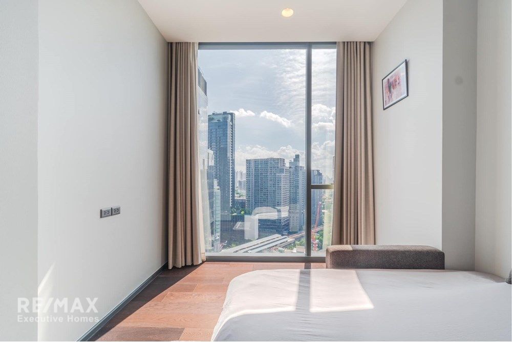 Luxury 2BR Condo for Rent at LAVIQ Sukhumvit 57 | 115sqm | 6 mins Walk to BTS Thong Lo 13
