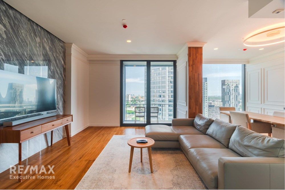 Luxury 2BR Condo for Rent at LAVIQ Sukhumvit 57 | 115sqm | 6 mins Walk to BTS Thong Lo 2