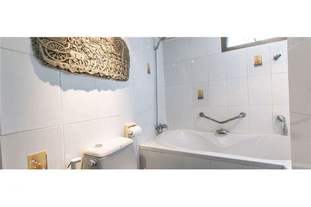 Neu renovierte Wohnung mit 2 Schlafzimmern und 2 Bädern im Beverly Tower Nana zu vermieten – 45.000 THB, 120 m², 14 Gehminuten zur BTS Nana. 9
