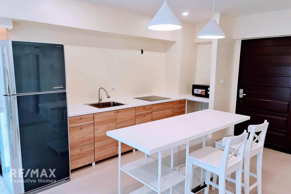 Renovated 3BR Condo for Rent at Sukhumvit 39 | 55K | 140sqm | 6th Floor | Pet-Friendly | 16 Mins Walk to BTS Phrom Phong 3