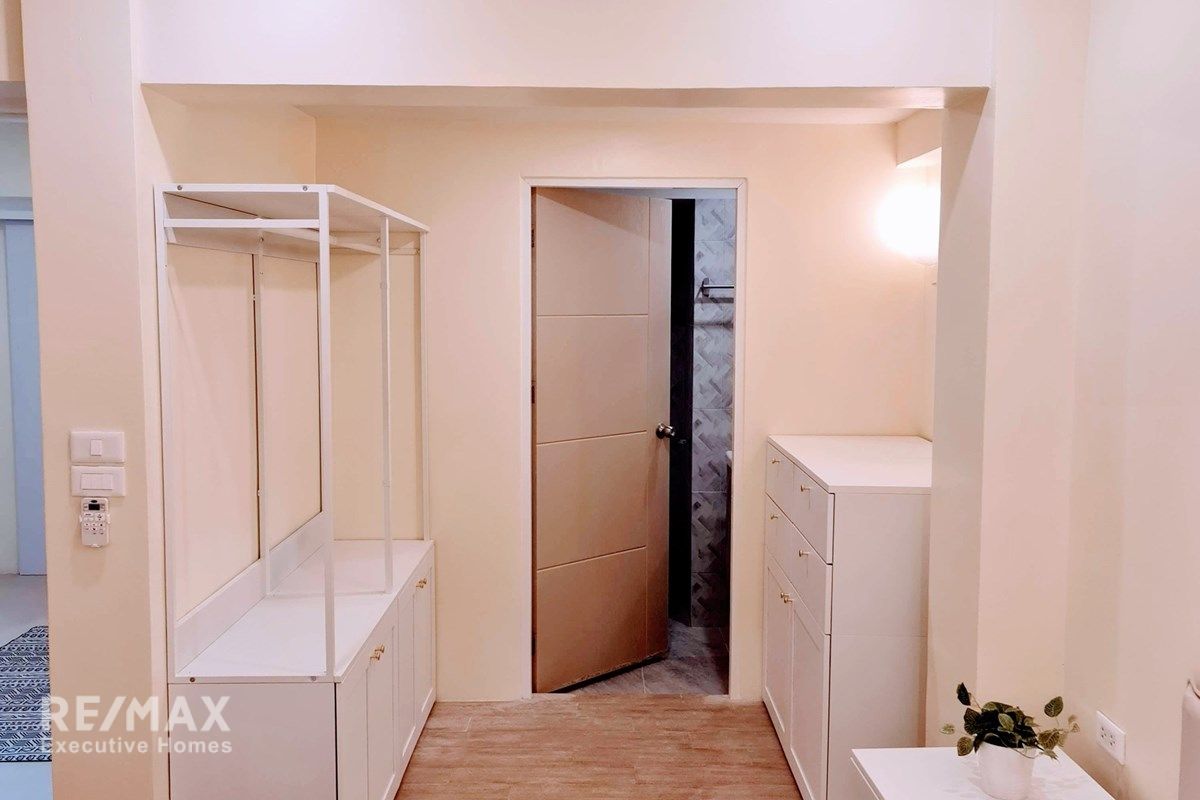 Renovated 3BR Condo for Rent at Sukhumvit 39 | 55K | 140sqm | 6th Floor | Pet-Friendly | 16 Mins Walk to BTS Phrom Phong 8