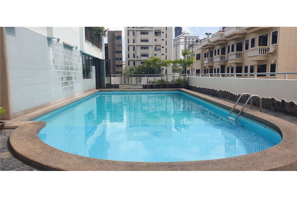 Renovierte 2-Schlafzimmer-Wohnung zu vermieten | 40.000 | 73m² | Katzenfreundlich | 7. Etage in Sukhumvit 39 | 16 Gehminuten zur BTS Phrom Phong. 11