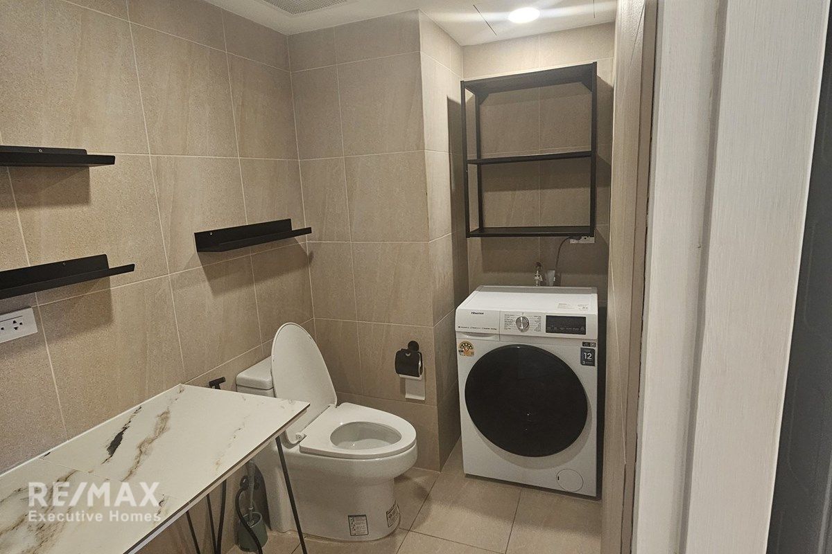 Renovierte 2-Schlafzimmer-Wohnung zu vermieten | 40.000 | 73m² | Katzenfreundlich | 7. Etage in Sukhumvit 39 | 16 Gehminuten zur BTS Phrom Phong. 8