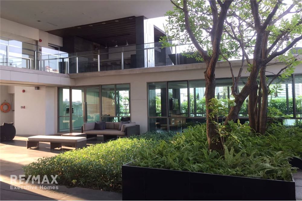 Eigentumswohnung mit 1 Schlafzimmer im Hochhaus Aequa Sukhumvit 49 – 7 Gehminuten zur BTS Thong Lo. 11