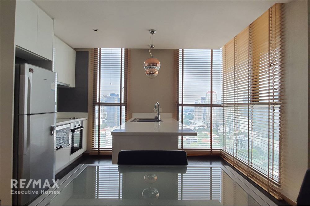 Eigentumswohnung mit 1 Schlafzimmer im Hochhaus Aequa Sukhumvit 49 – 7 Gehminuten zur BTS Thong Lo. 3