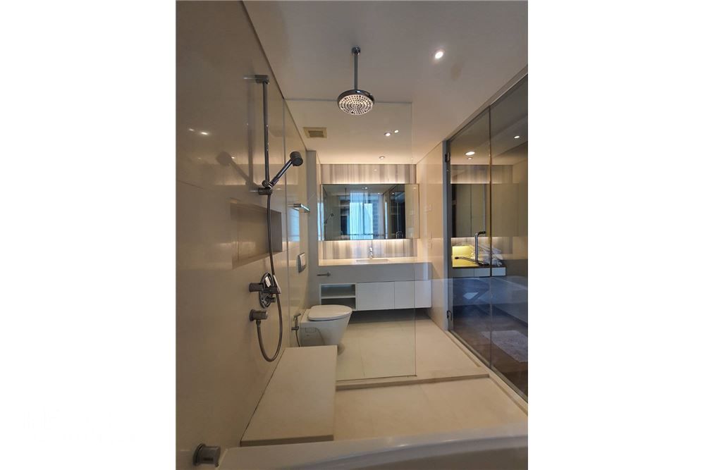 Eigentumswohnung mit 1 Schlafzimmer im Hochhaus Aequa Sukhumvit 49 – 7 Gehminuten zur BTS Thong Lo. 6