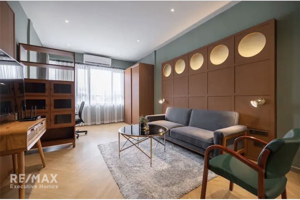 Vermieter Reihenhaus zum Verkauf in Ekkamai: 3 Schlafzimmer, 3 Bäder, 250 m² Wohnfläche. 11