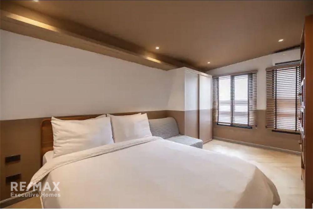 Vermieter Reihenhaus zum Verkauf in Ekkamai: 3 Schlafzimmer, 3 Bäder, 250 m² Wohnfläche. 22