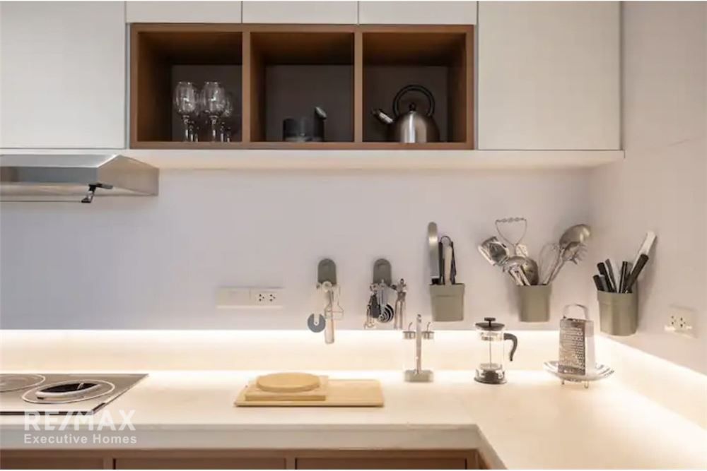 Vermieter Reihenhaus zum Verkauf in Ekkamai: 3 Schlafzimmer, 3 Bäder, 250 m² Wohnfläche. 27