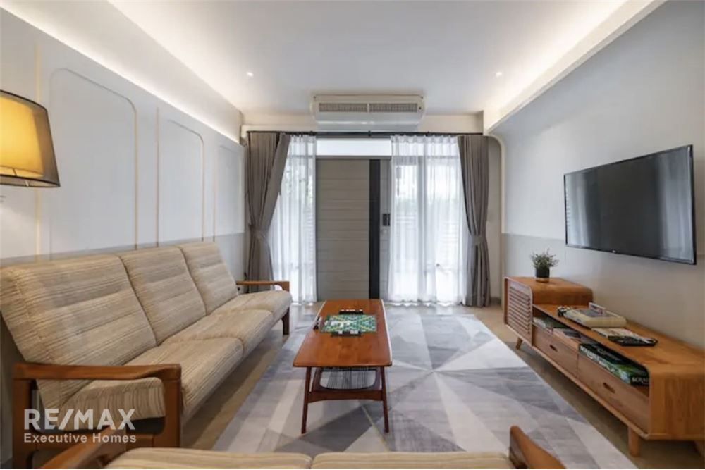 Vermieter Reihenhaus zum Verkauf in Ekkamai: 3 Schlafzimmer, 3 Bäder, 250 m² Wohnfläche. 9