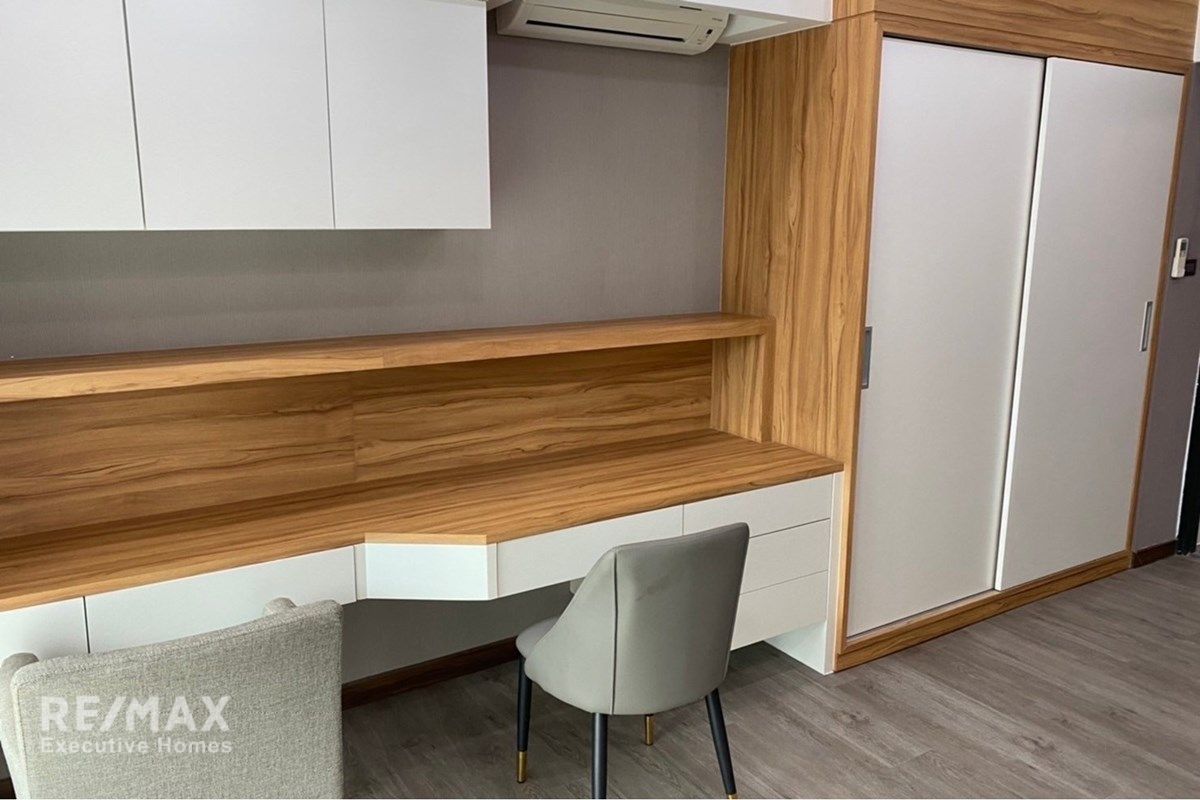 Renovated 4BR Condo for Rent - 265sqm, 5BA + Maid, 15th Fl, Sukhumvit 39, 9 mins to BTS Phrom Phong 4