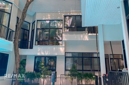 spacious-4-bedroom-townhouse-for-rent-near-bts-thonglor-sukhumvit-rama-4-920071001-25006