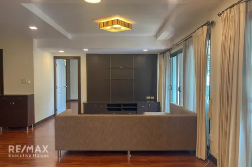 2-bedroom-condo-for-rent-near-bts-phrom-phong-sukhumvit-pet-friendly-920071001-25037