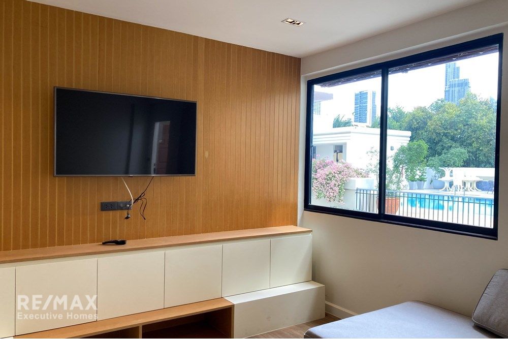 Tierfreundliches Stadthaus mit Swimmingpool in Sukhumvit 49 nahe Thonglor zu verkaufen. 10