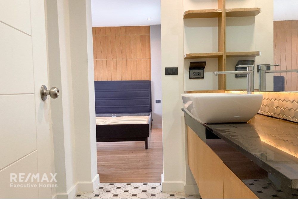 Tierfreundliches Stadthaus mit Swimmingpool in Sukhumvit 49 nahe Thonglor zu verkaufen. 13