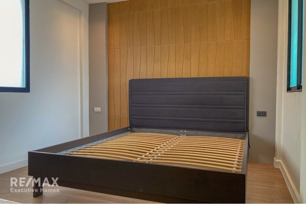 Tierfreundliches Stadthaus mit Swimmingpool in Sukhumvit 49 nahe Thonglor zu verkaufen. 15