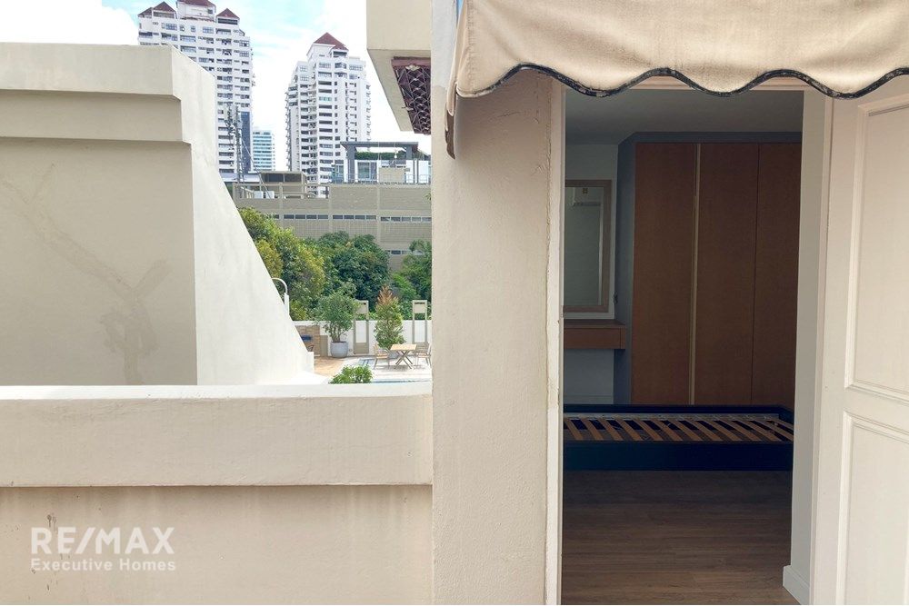 Tierfreundliches Stadthaus mit Swimmingpool in Sukhumvit 49 nahe Thonglor zu verkaufen. 20
