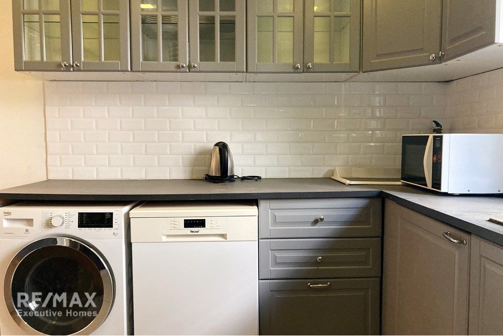 Tierfreundliches Stadthaus mit Swimmingpool in Sukhumvit 49 nahe Thonglor zu verkaufen. 6