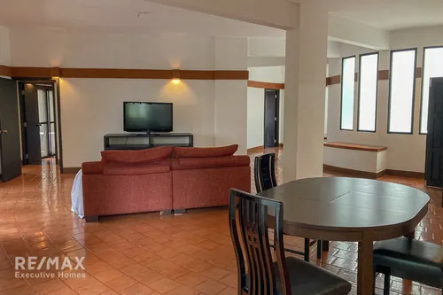 2-bedroom-pet-friendly-condo-near-phloen-chit-bts-on-wireless-road-920071001-25069