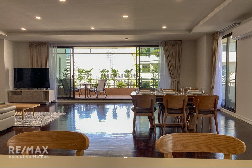 Spacious 3BR Family Suite for Rent in Sukhumvit 49 - 280sqm, Pet-Friendly, 130K 1