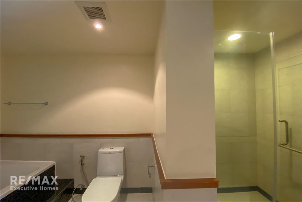 Pet-Friendly 3 Bed 3 Bath Condo for Rent in Sathorn Area 10