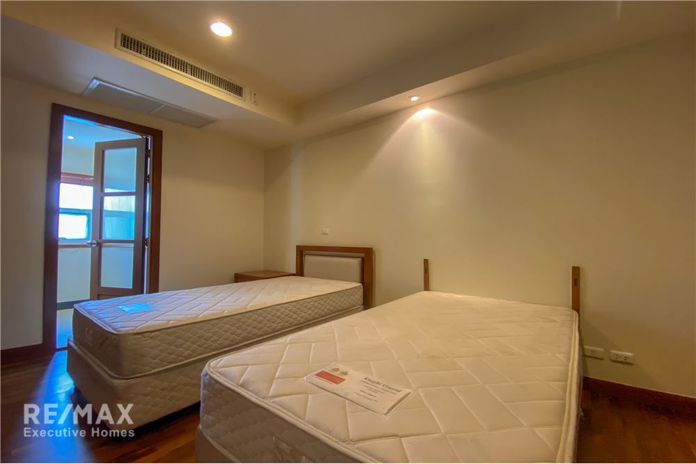 Pet-Friendly 3 Bed 3 Bath Condo for Rent in Sathorn Area 13