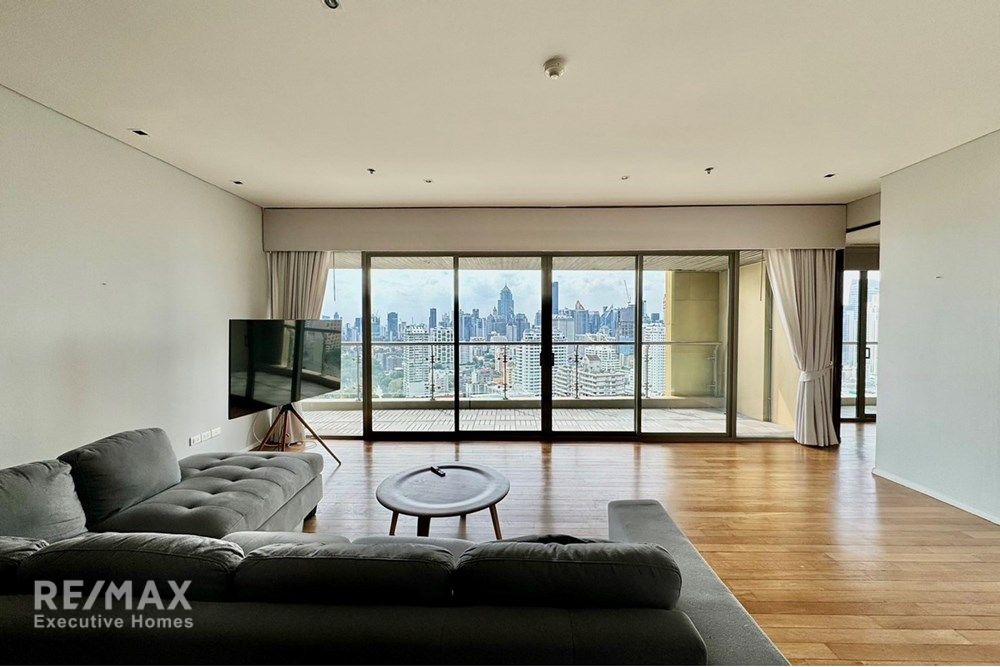 3BR 3BA Condo with Lake View for Rent at The Lakes Sukhumvit 16 - 120K - 5 Mins Walk to BTS Asok 3