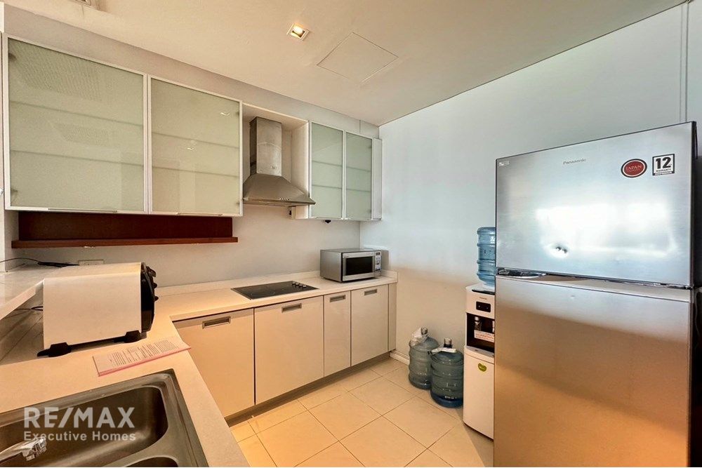 3BR 3BA Condo with Lake View for Rent at The Lakes Sukhumvit 16 - 120K - 5 Mins Walk to BTS Asok 5