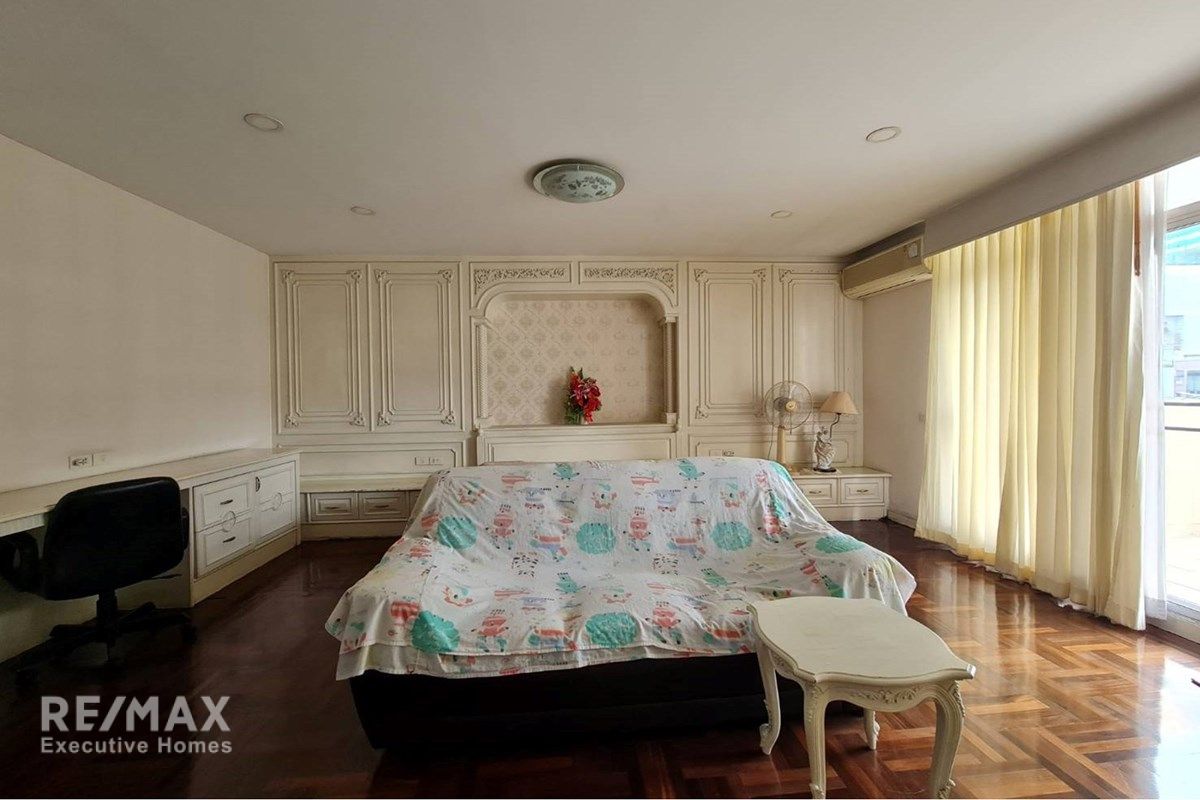 3BR 3BA Pet-Friendly Condo for Sale in Grand Ville House 2, 6 Mins Walk to BTS Asok 12