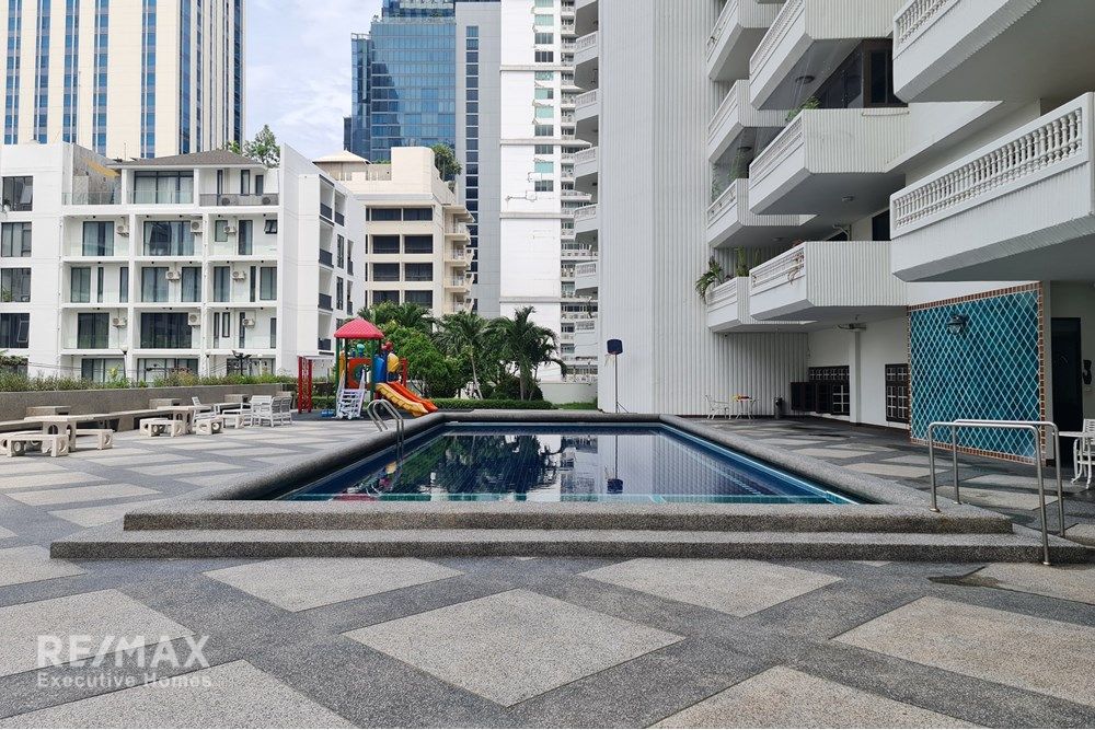3BR 3BA Pet-Friendly Condo for Sale in Grand Ville House 2, 6 Mins Walk to BTS Asok 14