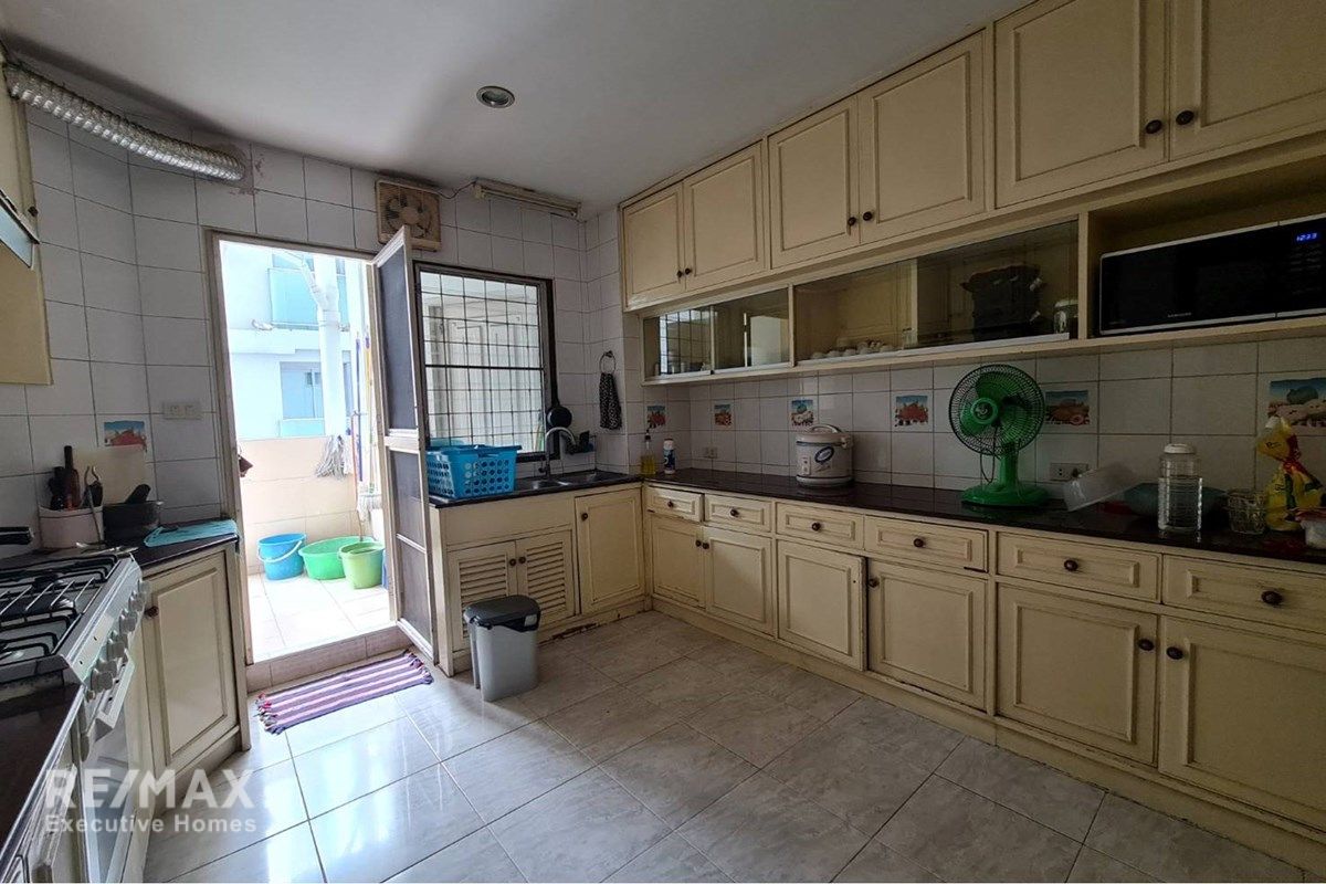 3BR 3BA Pet-Friendly Condo for Sale in Grand Ville House 2, 6 Mins Walk to BTS Asok 5