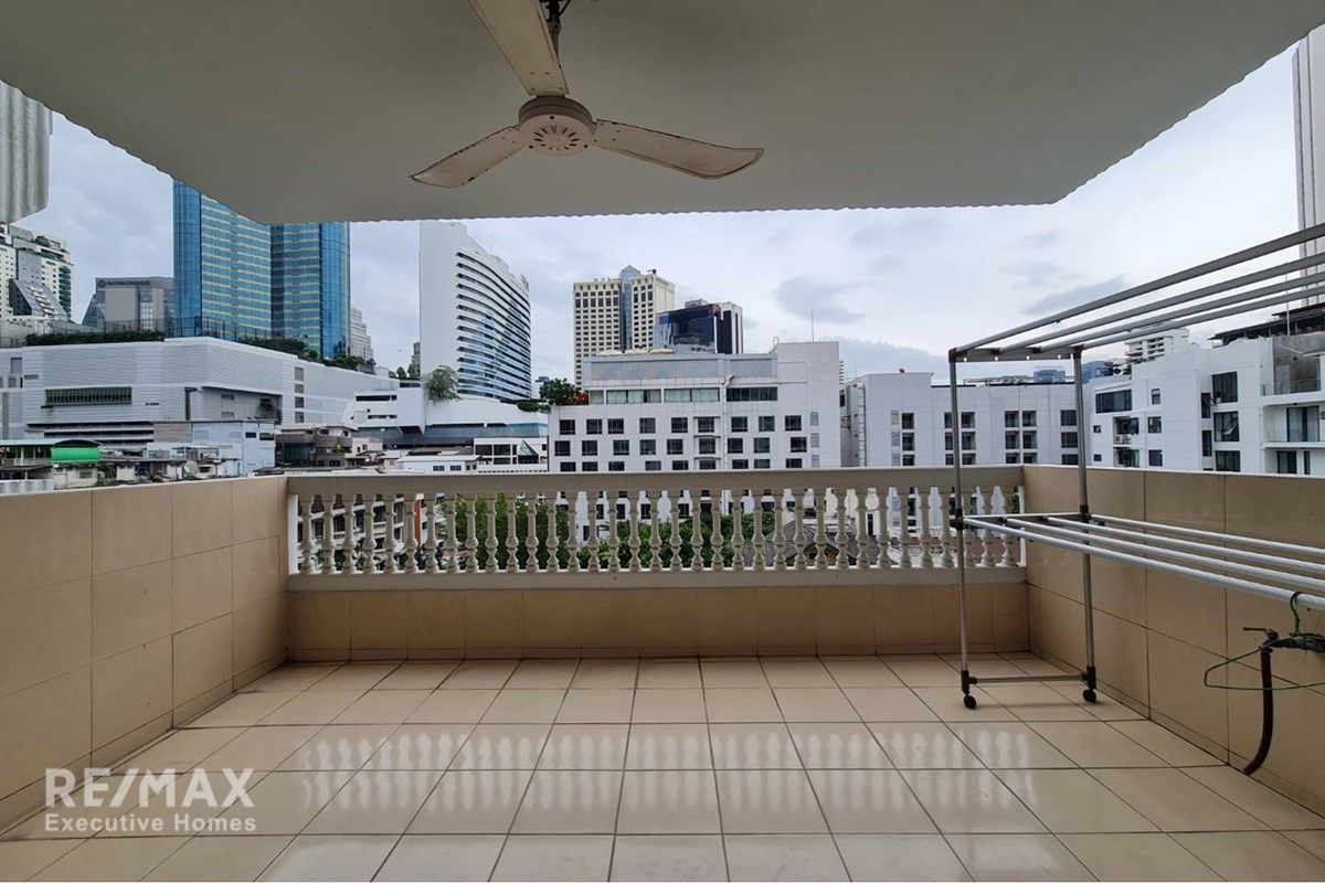 3BR 3BA Pet-Friendly Condo for Sale in Grand Ville House 2, 6 Mins Walk to BTS Asok 7